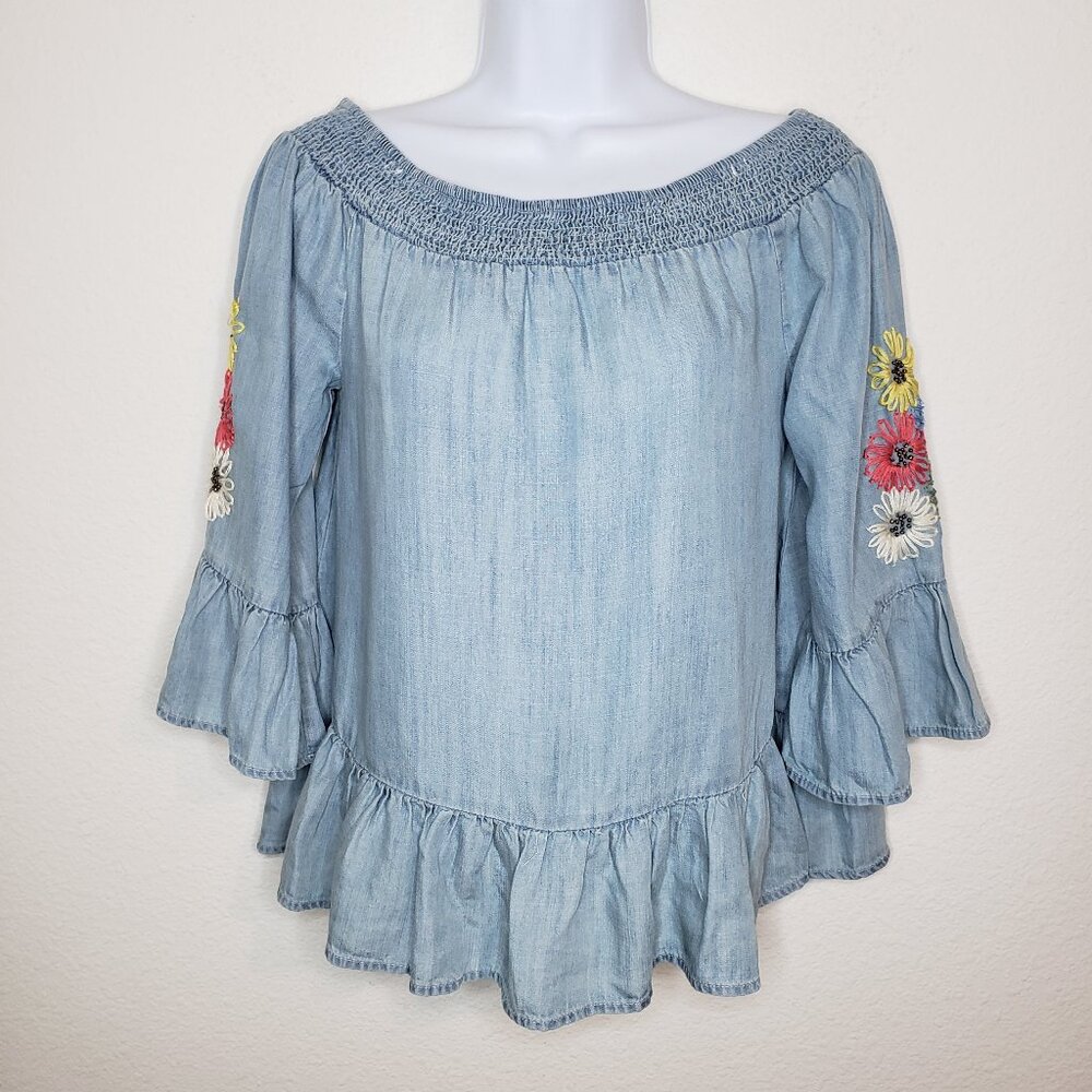 Miss Me Women's Sz  S Lyocell Embroidered Top